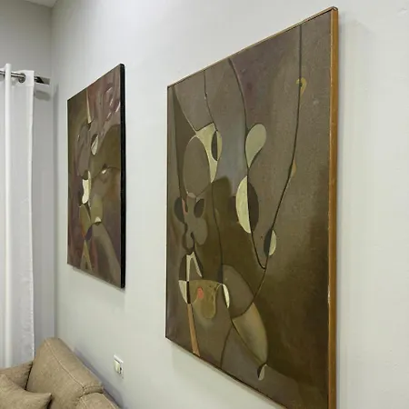 Urban Oasis 3 דירה